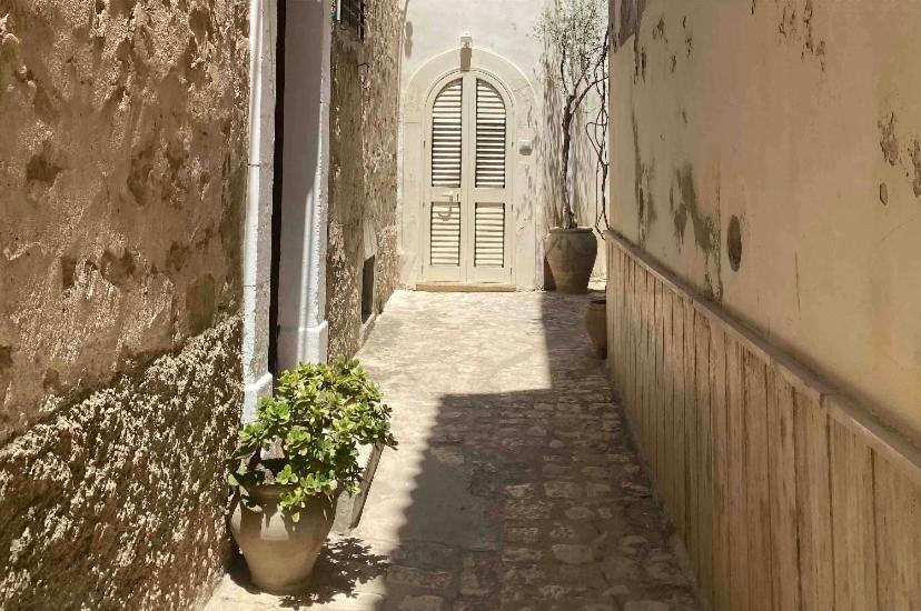 Intown - Dammuso In Pieno Centro Storico Villa Scicli Exterior foto